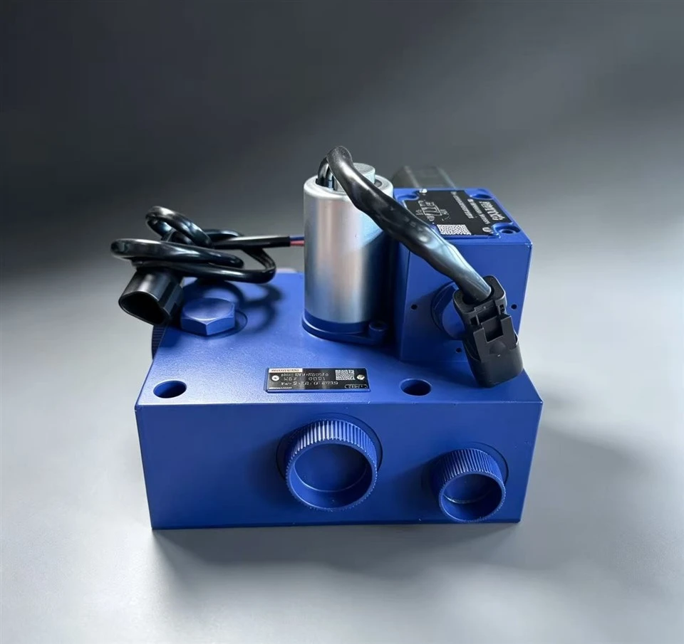 56B 43 12402 Electromagnetic Hydraulic Valve Set Engineering Machinery Hydraulic Components suppliers